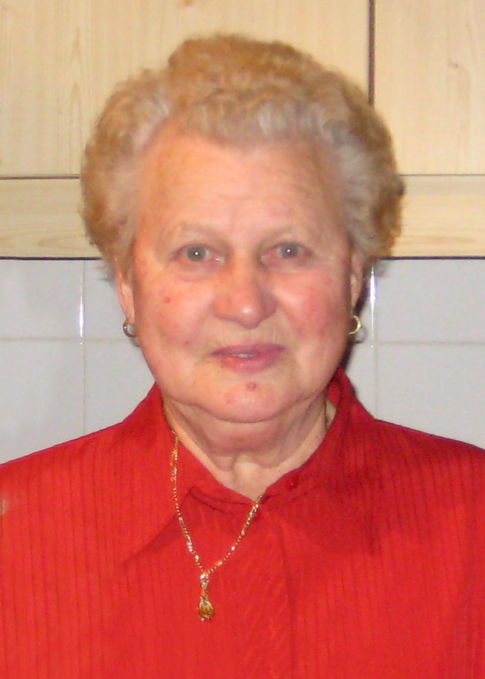 Maria Blazek (92)