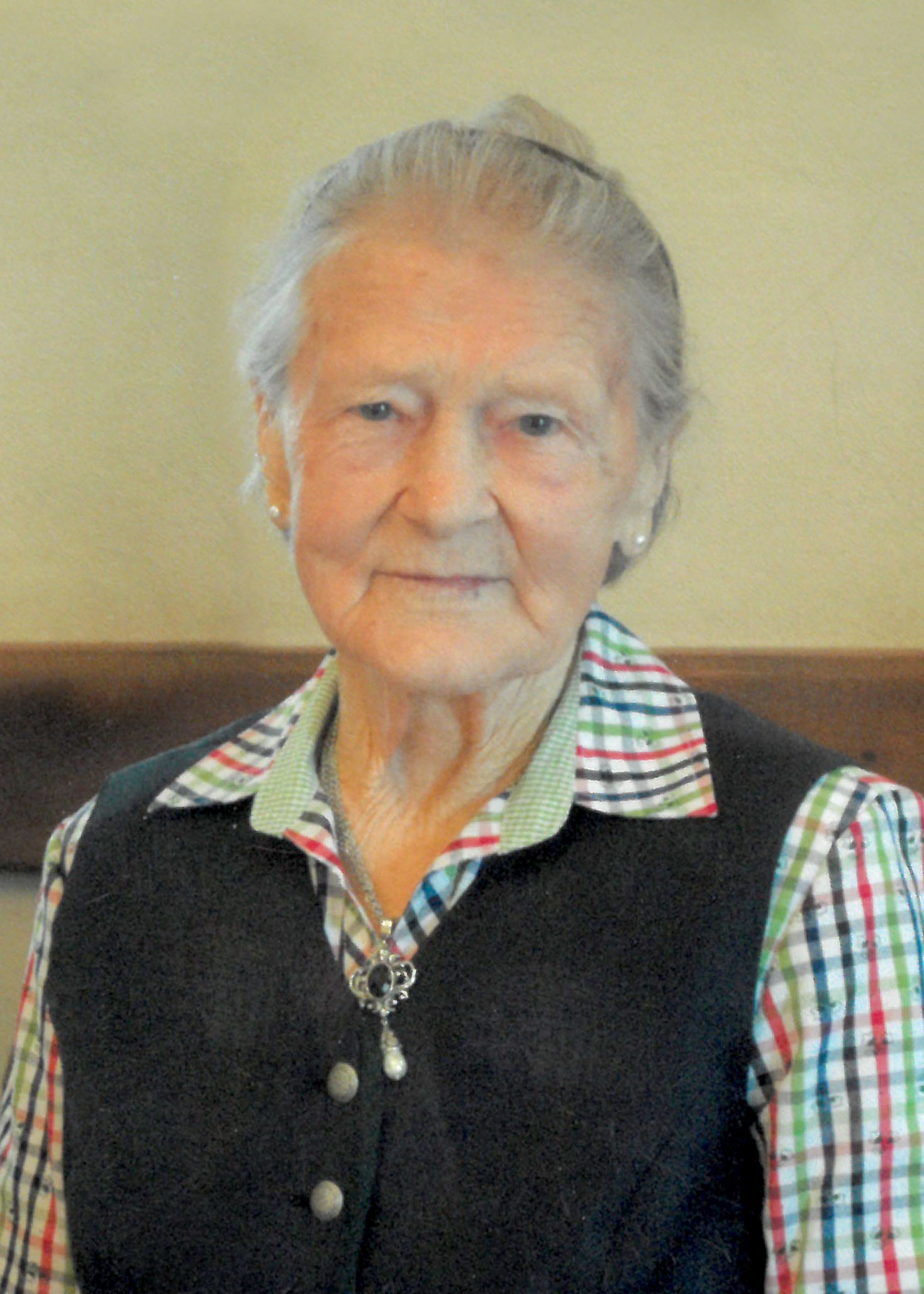 Maria Hammer (93)