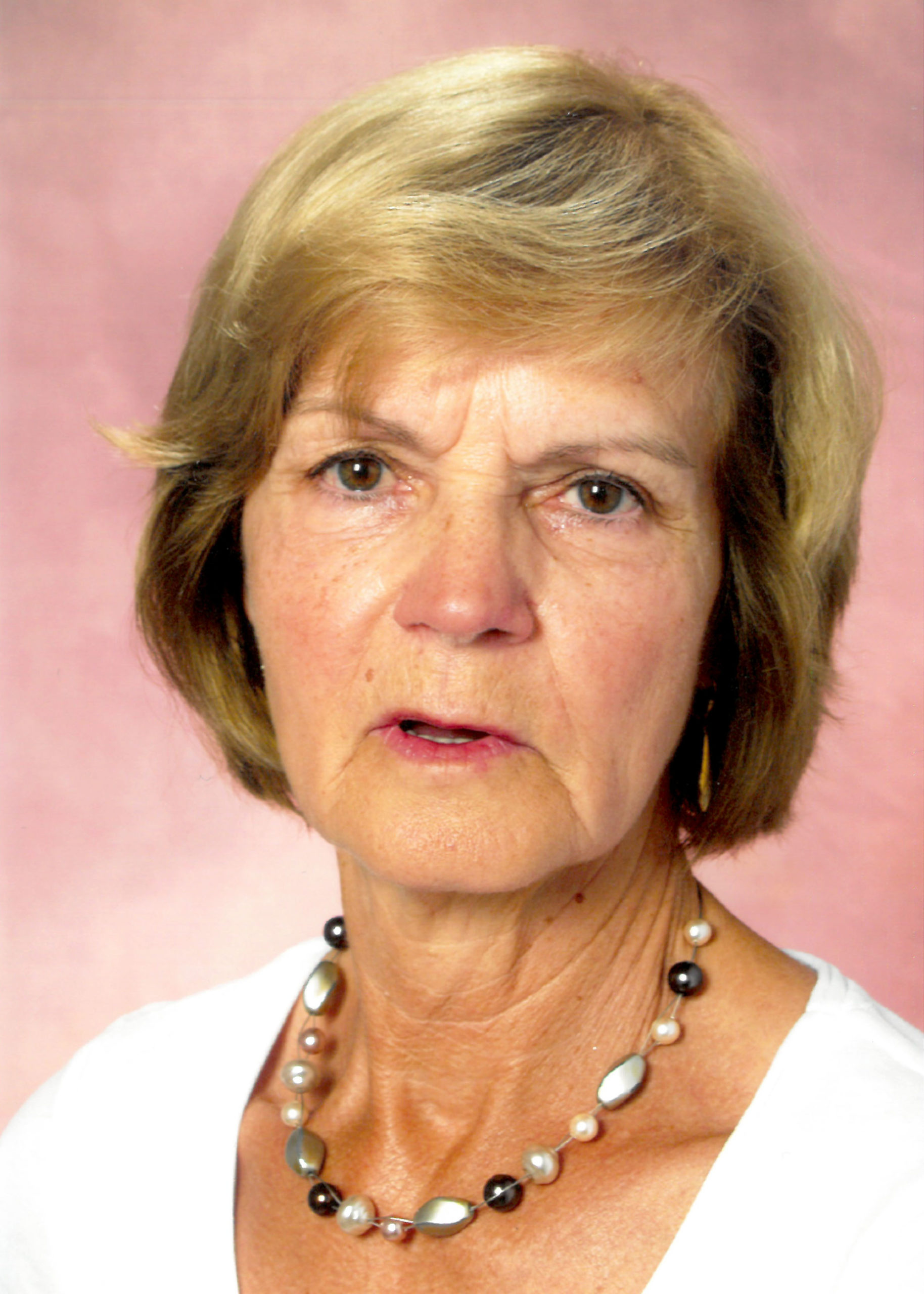 Karla Kornfeld (82)