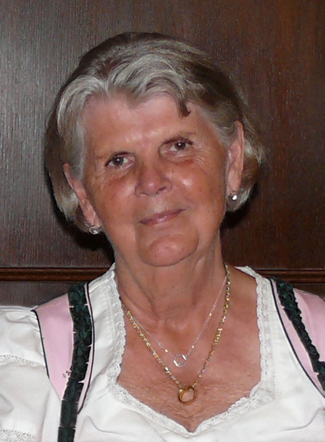 Helga Ruttar (71)
