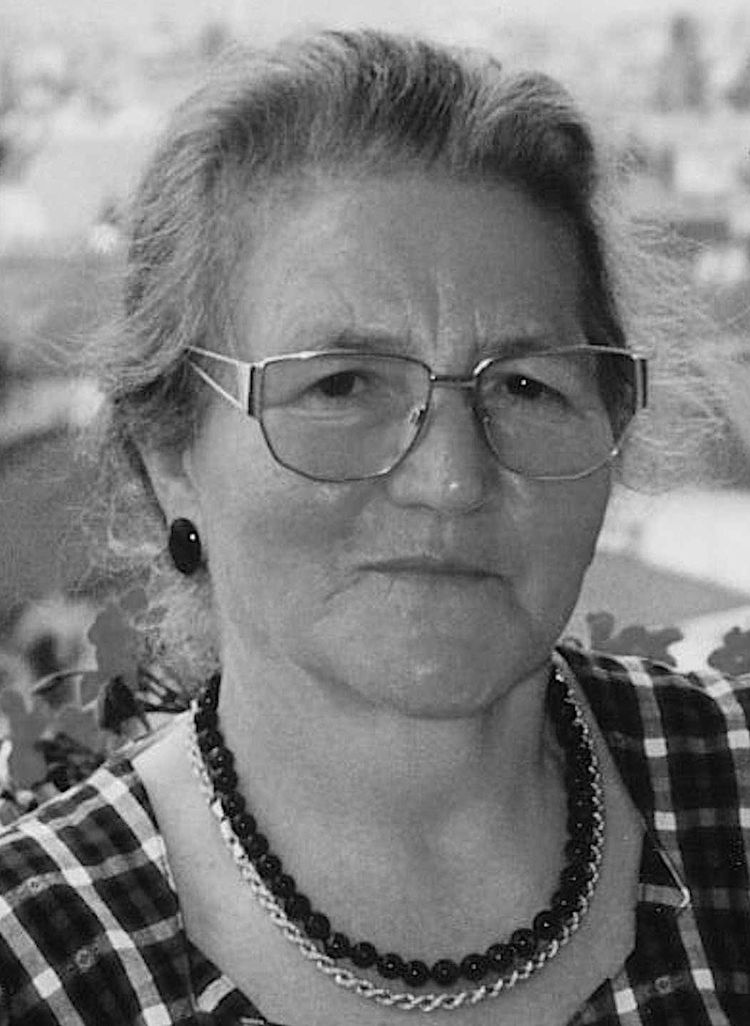 Anna Schwarz (90)